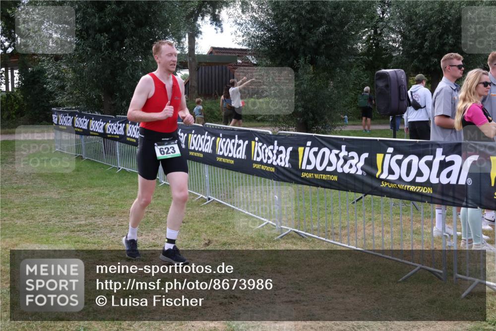 31.08.2025 - Elbe Triathlon Hamburg Luisa Fischer http://msf.ph/oto/8673986 31.08.2025 11:30:23 Laufen 623 meine-sportfotos.de