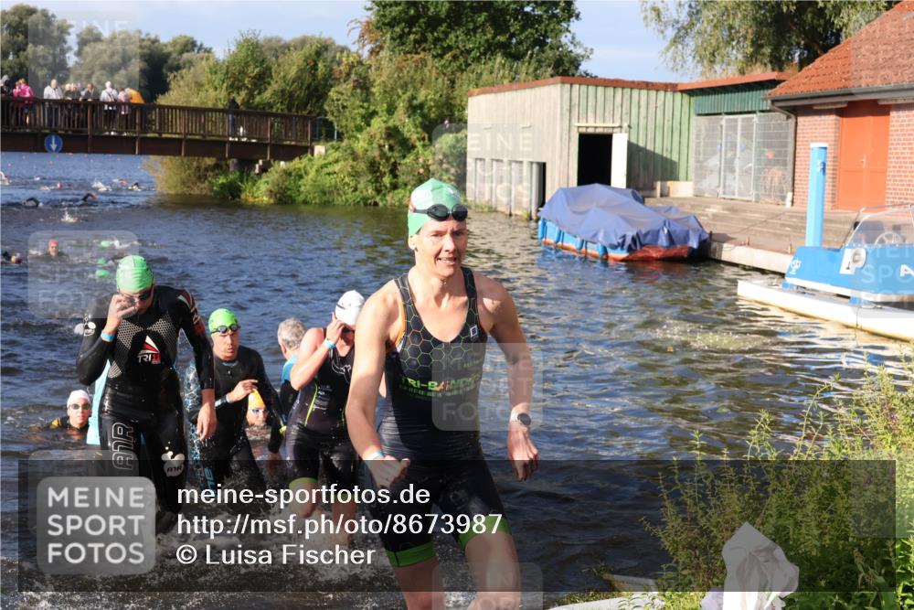 31.08.2025 - Elbe Triathlon Hamburg Luisa Fischer http://msf.ph/oto/8673987 31.08.2025 08:46:25 Schwimmen 268, 281, 287, 291, 301, 305, 315, 346 meine-sportfotos.de