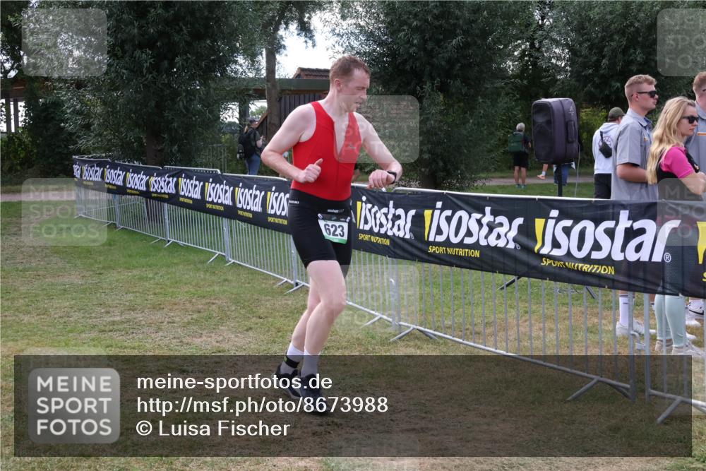 31.08.2025 - Elbe Triathlon Hamburg Luisa Fischer http://msf.ph/oto/8673988 31.08.2025 11:30:23 Laufen 623 meine-sportfotos.de