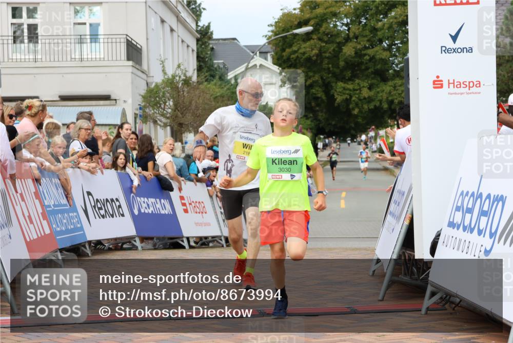 31.08.2025 - 21. Blankeneser Heldenlauf Strokosch-Dieckow http://msf.ph/oto/8673994 31.08.2025 10:51:30 Ziel 2187, 3580, 3030 meine-sportfotos.de