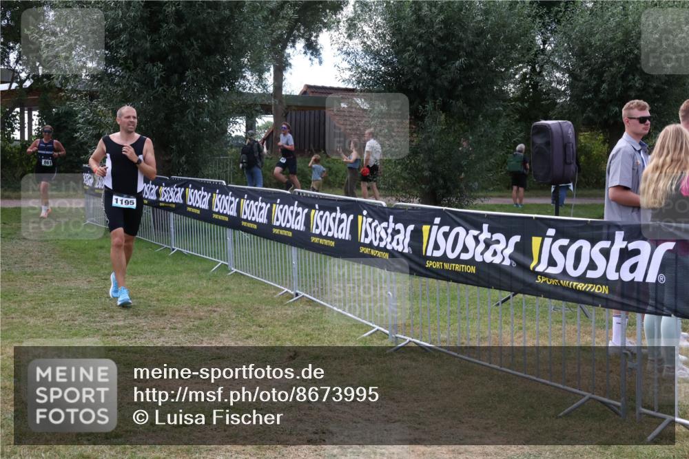 31.08.2025 - Elbe Triathlon Hamburg Luisa Fischer http://msf.ph/oto/8673995 31.08.2025 11:30:30 Laufen 861, 1195 meine-sportfotos.de
