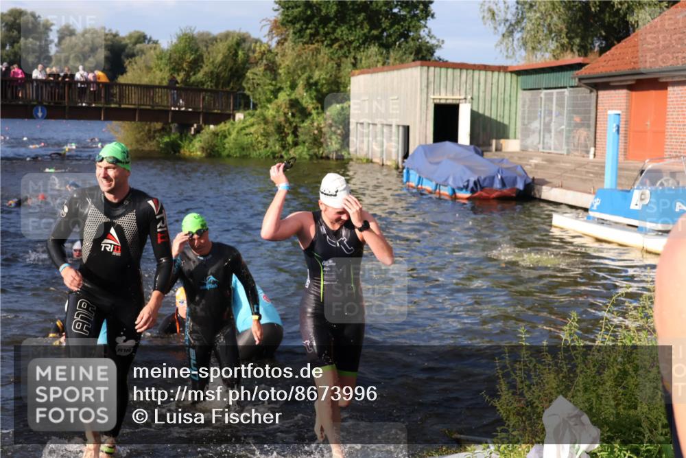 31.08.2025 - Elbe Triathlon Hamburg Luisa Fischer http://msf.ph/oto/8673996 31.08.2025 08:46:26 Schwimmen 268, 281, 287, 291, 301, 305, 315, 346 meine-sportfotos.de