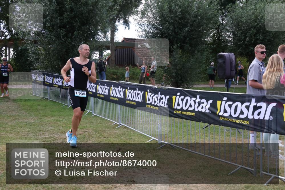 31.08.2025 - Elbe Triathlon Hamburg Luisa Fischer http://msf.ph/oto/8674000 31.08.2025 11:30:30 Laufen 861, 1195 meine-sportfotos.de