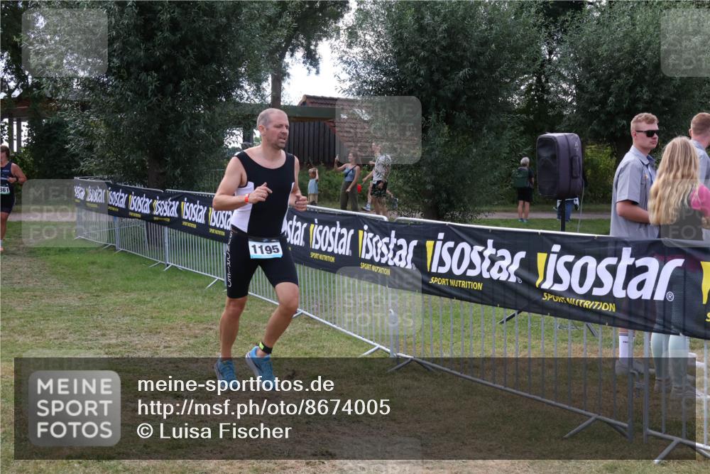 31.08.2025 - Elbe Triathlon Hamburg Luisa Fischer http://msf.ph/oto/8674005 31.08.2025 11:30:31 Laufen 361, 1195 meine-sportfotos.de