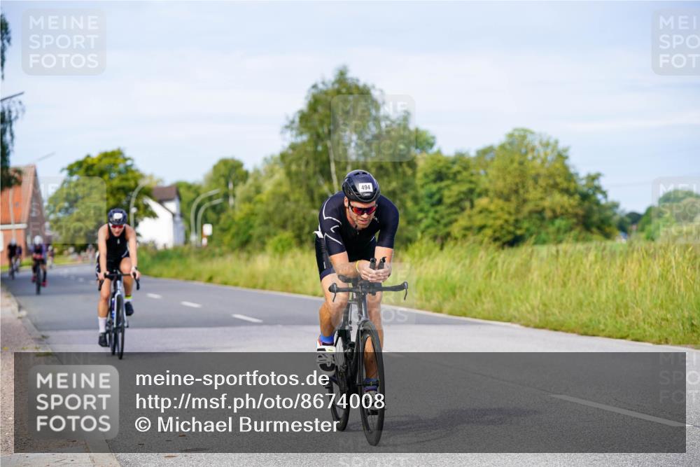 31.08.2025 - Elbe Triathlon Hamburg Michael Burmester http://msf.ph/oto/8674008 31.08.2025 10:13:25 Radfahren 477, 494, 774, 851 meine-sportfotos.de