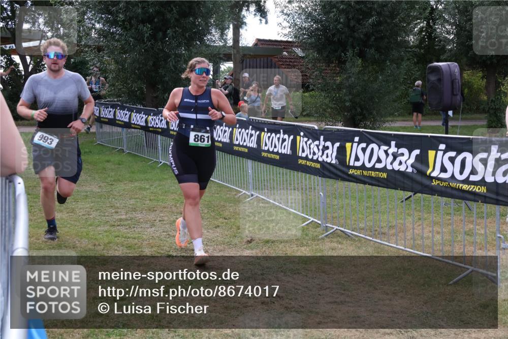 31.08.2025 - Elbe Triathlon Hamburg Luisa Fischer http://msf.ph/oto/8674017 31.08.2025 11:30:35 Laufen 993, 861 meine-sportfotos.de