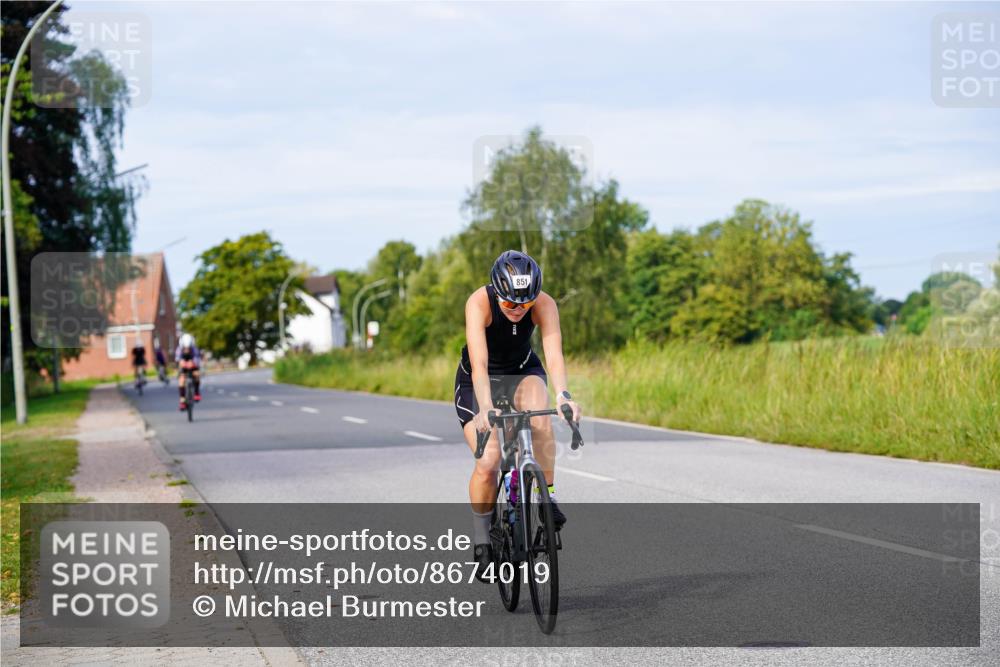 31.08.2025 - Elbe Triathlon Hamburg Michael Burmester http://msf.ph/oto/8674019 31.08.2025 10:13:26 Radfahren 477, 494, 774, 851 meine-sportfotos.de