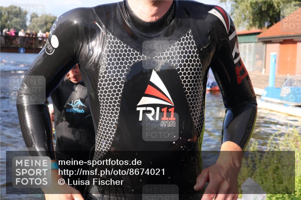 31.08.2025 - Elbe Triathlon Hamburg Luisa Fischer http://msf.ph/oto/8674021 31.08.2025 08:46:29 Schwimmen 268, 291, 293, 301, 305, 315, 346 meine-sportfotos.de