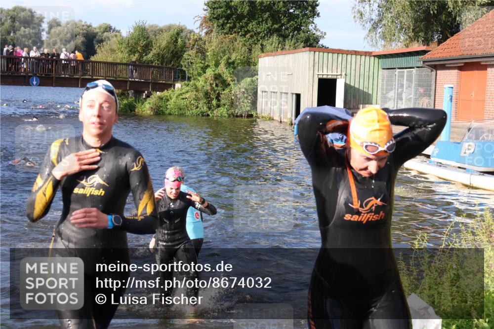 31.08.2025 - Elbe Triathlon Hamburg Luisa Fischer http://msf.ph/oto/8674032 31.08.2025 08:46:33 Schwimmen 268, 293, 301, 305, 313 meine-sportfotos.de