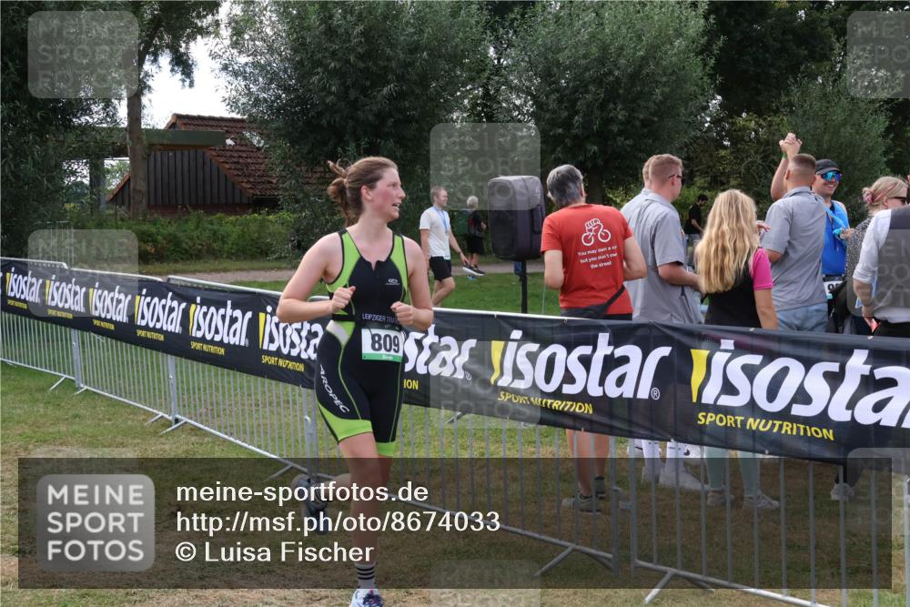 31.08.2025 - Elbe Triathlon Hamburg Luisa Fischer http://msf.ph/oto/8674033 31.08.2025 11:30:39 Laufen 809 meine-sportfotos.de
