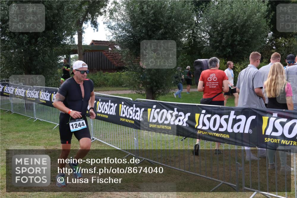 31.08.2025 - Elbe Triathlon Hamburg Luisa Fischer http://msf.ph/oto/8674040 31.08.2025 11:30:41 Laufen 1244 meine-sportfotos.de
