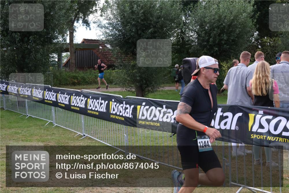 31.08.2025 - Elbe Triathlon Hamburg Luisa Fischer http://msf.ph/oto/8674045 31.08.2025 11:30:42 Laufen 1244 meine-sportfotos.de