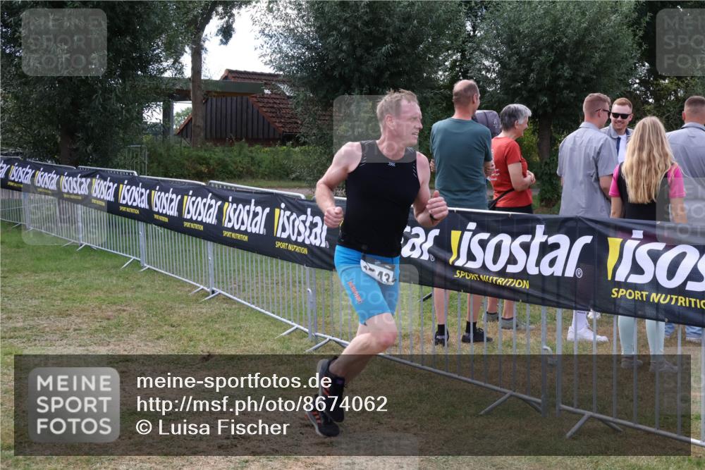 31.08.2025 - Elbe Triathlon Hamburg Luisa Fischer http://msf.ph/oto/8674062 31.08.2025 11:30:49 Laufen 13 meine-sportfotos.de