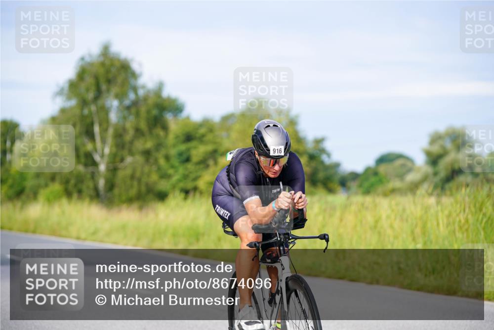 31.08.2025 - Elbe Triathlon Hamburg Michael Burmester http://msf.ph/oto/8674096 31.08.2025 10:13:40 Radfahren 432, 821, 916, 925 meine-sportfotos.de