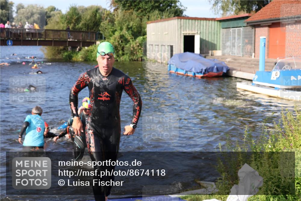 31.08.2025 - Elbe Triathlon Hamburg Luisa Fischer http://msf.ph/oto/8674118 31.08.2025 08:46:51 Schwimmen 247, 259, 266, 309, 337, 383, 385 meine-sportfotos.de
