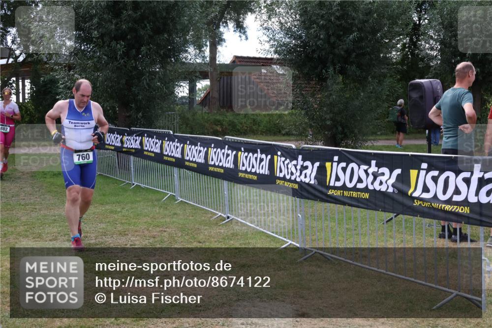 31.08.2025 - Elbe Triathlon Hamburg Luisa Fischer http://msf.ph/oto/8674122 31.08.2025 11:31:15 Laufen 882, 760 meine-sportfotos.de