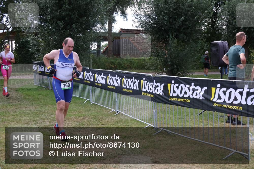 31.08.2025 - Elbe Triathlon Hamburg Luisa Fischer http://msf.ph/oto/8674130 31.08.2025 11:31:15 Laufen 882, 760 meine-sportfotos.de