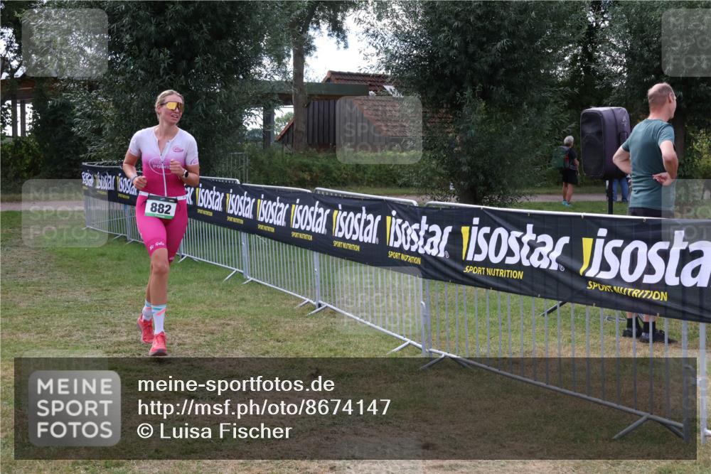 31.08.2025 - Elbe Triathlon Hamburg Luisa Fischer http://msf.ph/oto/8674147 31.08.2025 11:31:17 Laufen 882 meine-sportfotos.de