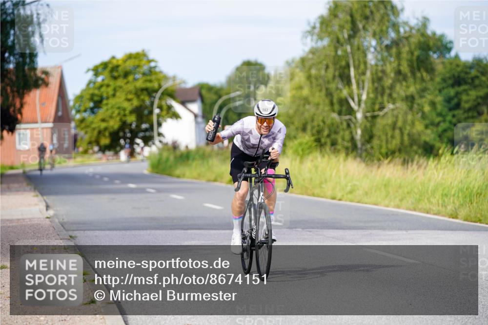31.08.2025 - Elbe Triathlon Hamburg Michael Burmester http://msf.ph/oto/8674151 31.08.2025 10:13:54 Radfahren 567 meine-sportfotos.de