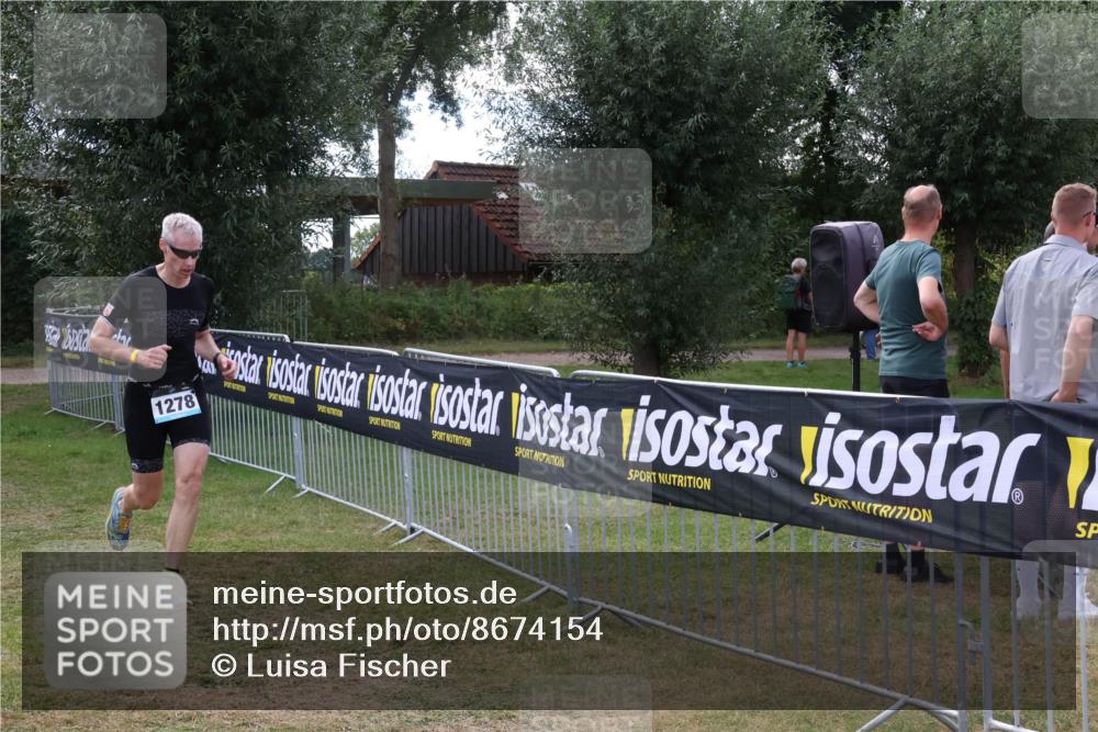 31.08.2025 - Elbe Triathlon Hamburg Luisa Fischer http://msf.ph/oto/8674154 31.08.2025 11:31:26 Laufen 1278 meine-sportfotos.de