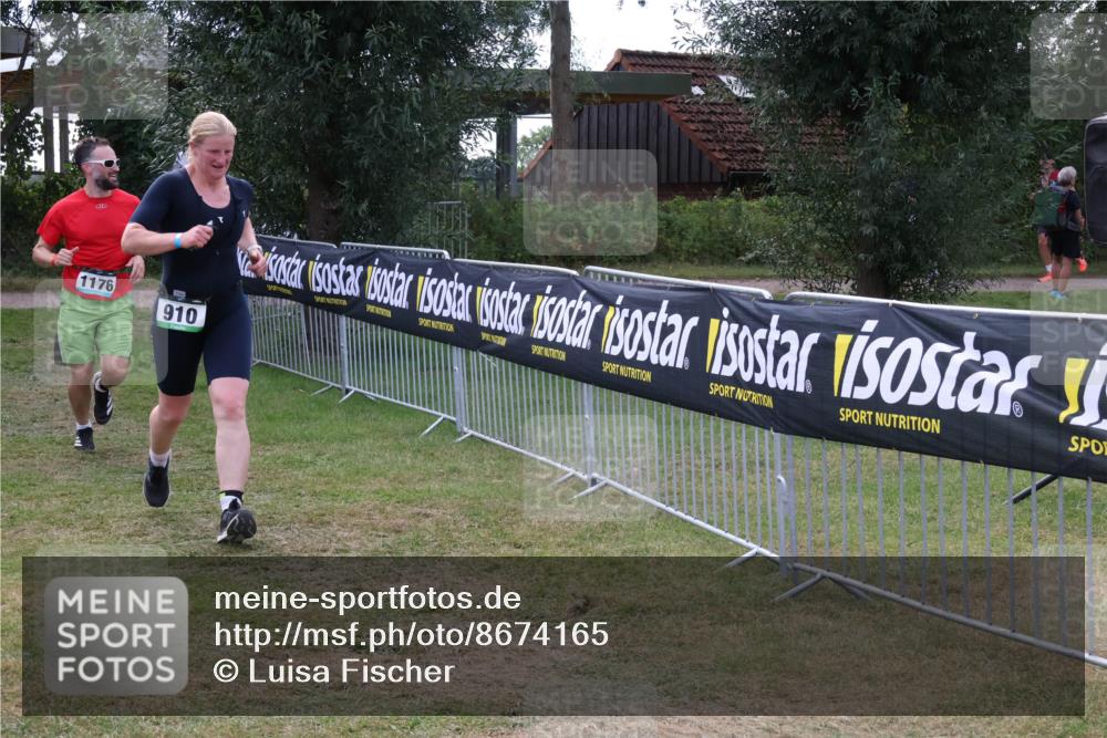 31.08.2025 - Elbe Triathlon Hamburg Luisa Fischer http://msf.ph/oto/8674165 31.08.2025 11:31:35 Laufen 1176, 910 meine-sportfotos.de