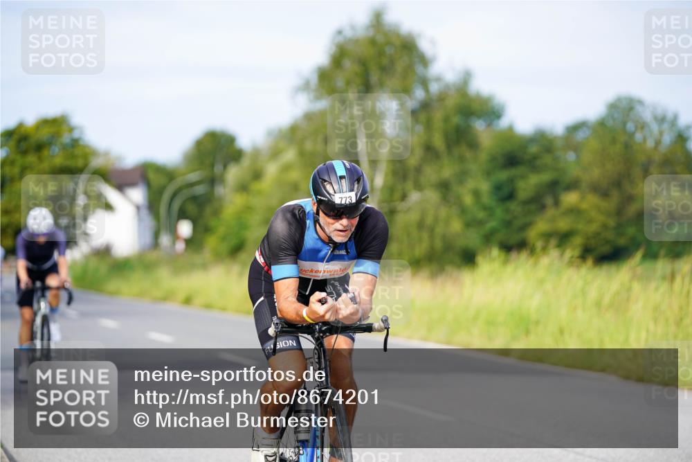 31.08.2025 - Elbe Triathlon Hamburg Michael Burmester http://msf.ph/oto/8674201 31.08.2025 10:14:12 Radfahren 759, 773, 881, 888 meine-sportfotos.de