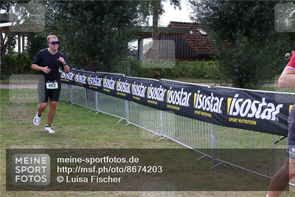 31.08.2025 - Elbe Triathlon Hamburg Luisa Fischer http://msf.ph/oto/8674203 31.08.2025 11:31:45 Laufen 402 meine-sportfotos.de