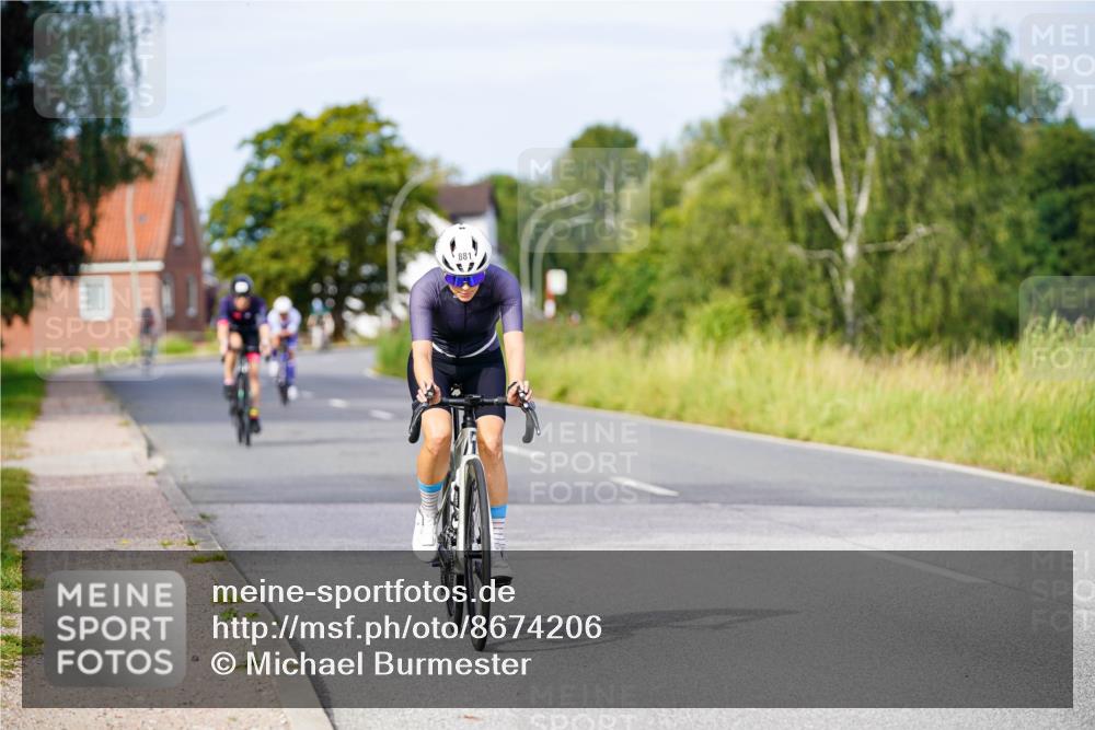 31.08.2025 - Elbe Triathlon Hamburg Michael Burmester http://msf.ph/oto/8674206 31.08.2025 10:14:13 Radfahren 759, 773, 881, 888 meine-sportfotos.de