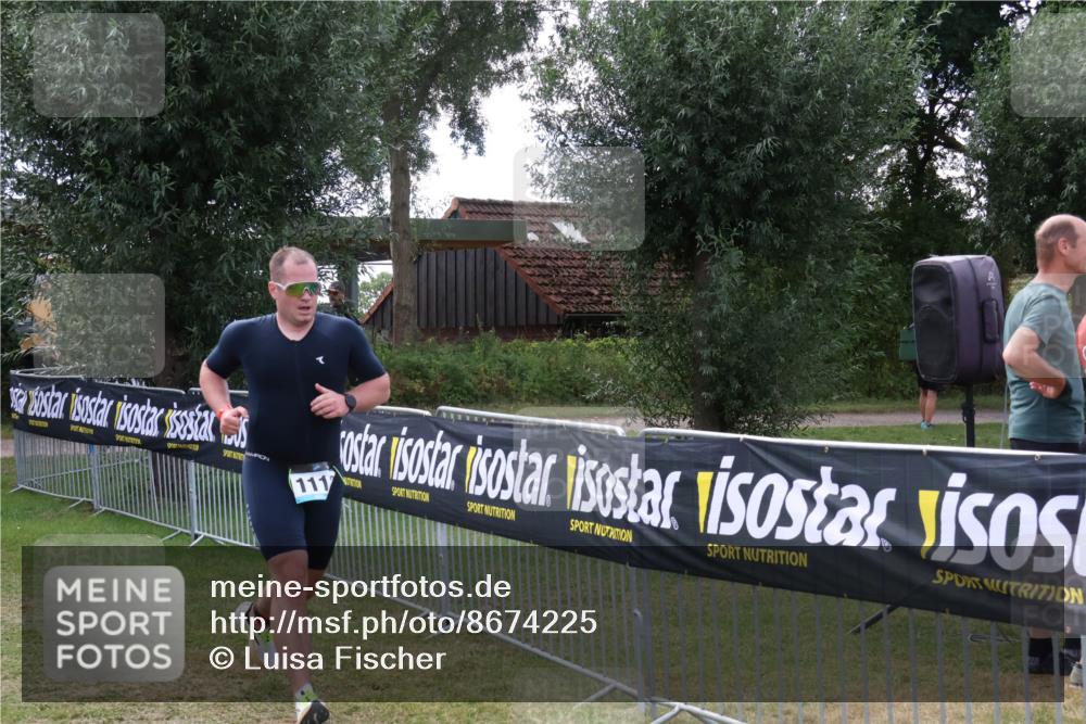 31.08.2025 - Elbe Triathlon Hamburg Luisa Fischer http://msf.ph/oto/8674225 31.08.2025 11:31:56 Laufen 111 meine-sportfotos.de