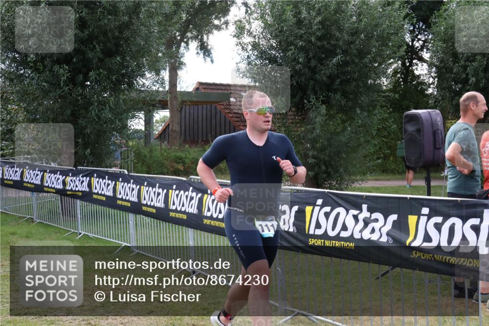 31.08.2025 - Elbe Triathlon Hamburg Luisa Fischer http://msf.ph/oto/8674230 31.08.2025 11:31:57 Laufen 111 meine-sportfotos.de