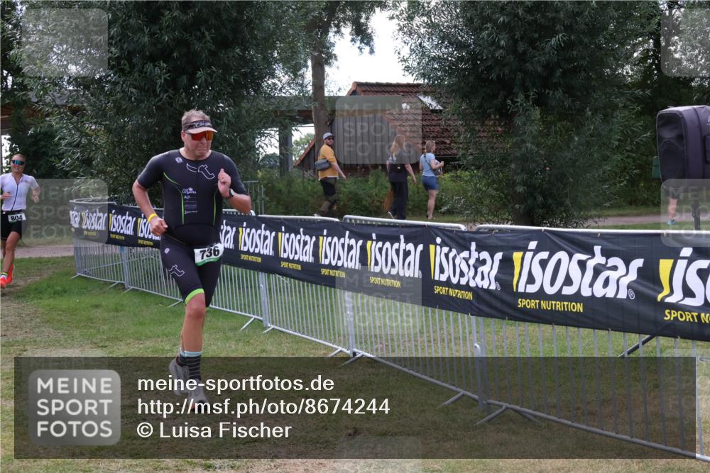 31.08.2025 - Elbe Triathlon Hamburg Luisa Fischer http://msf.ph/oto/8674244 31.08.2025 11:32:02 Laufen 804, 736 meine-sportfotos.de