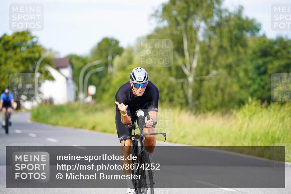 31.08.2025 - Elbe Triathlon Hamburg Michael Burmester http://msf.ph/oto/8674252 31.08.2025 10:14:29 Radfahren 404, 667, 731 meine-sportfotos.de