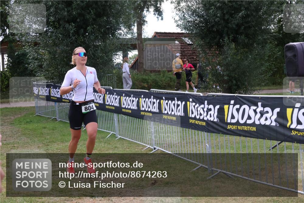 31.08.2025 - Elbe Triathlon Hamburg Luisa Fischer http://msf.ph/oto/8674263 31.08.2025 11:32:04 Laufen 804 meine-sportfotos.de