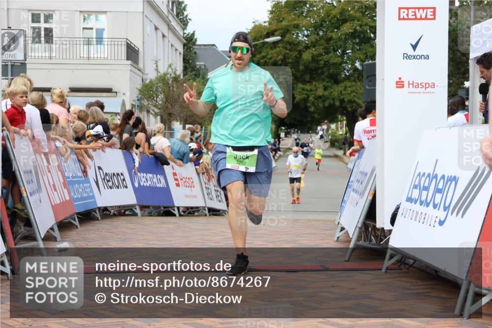 31.08.2025 - 21. Blankeneser Heldenlauf Strokosch-Dieckow http://msf.ph/oto/8674267 31.08.2025 10:51:20 Ziel 3388, 3292 meine-sportfotos.de