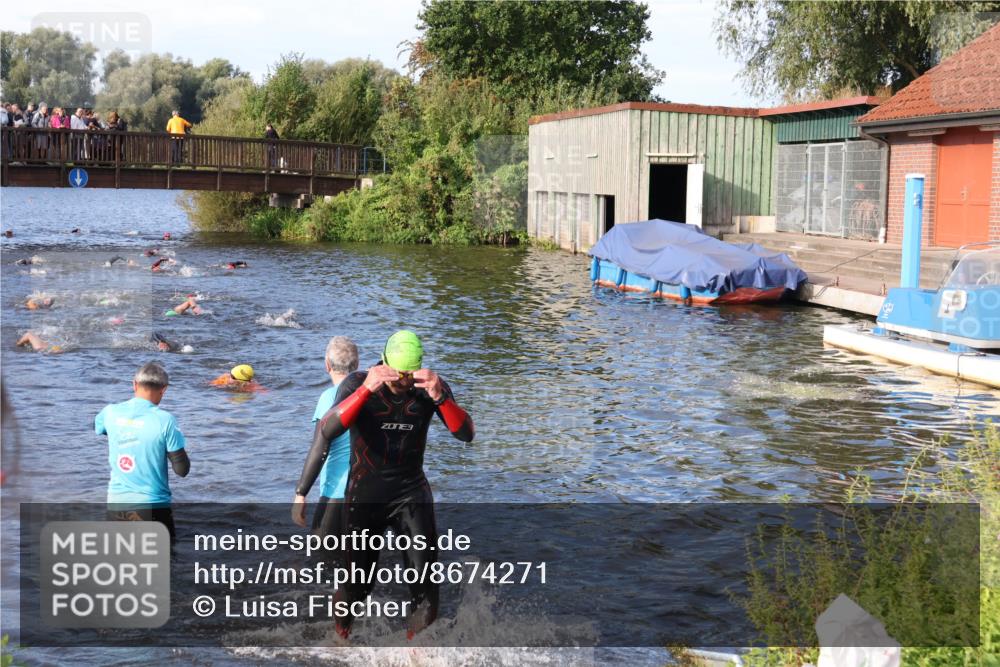 31.08.2025 - Elbe Triathlon Hamburg Luisa Fischer http://msf.ph/oto/8674271 31.08.2025 08:47:24 Schwimmen 290, 347 meine-sportfotos.de