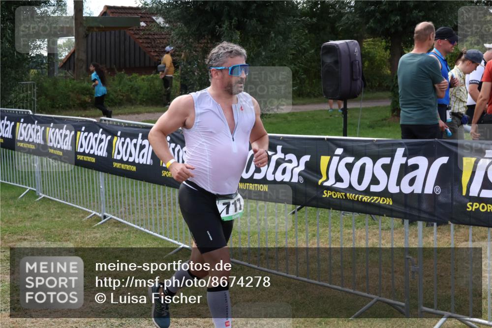 31.08.2025 - Elbe Triathlon Hamburg Luisa Fischer http://msf.ph/oto/8674278 31.08.2025 11:32:36 Laufen 711 meine-sportfotos.de