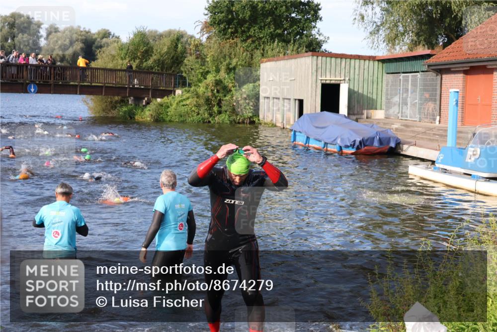 31.08.2025 - Elbe Triathlon Hamburg Luisa Fischer http://msf.ph/oto/8674279 31.08.2025 08:47:25 Schwimmen 290, 347 meine-sportfotos.de