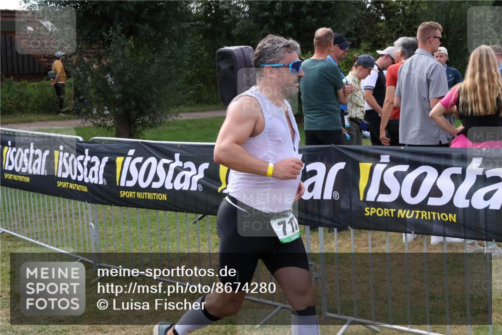 31.08.2025 - Elbe Triathlon Hamburg Luisa Fischer http://msf.ph/oto/8674280 31.08.2025 11:32:36 Laufen 71 meine-sportfotos.de