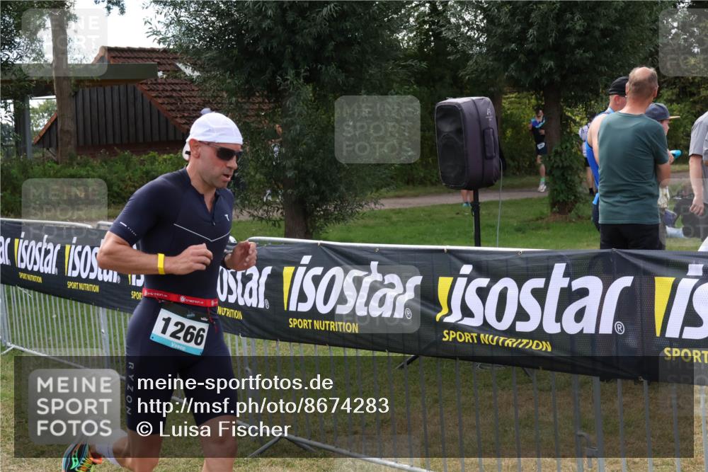 31.08.2025 - Elbe Triathlon Hamburg Luisa Fischer http://msf.ph/oto/8674283 31.08.2025 11:32:41 Laufen 1266 meine-sportfotos.de