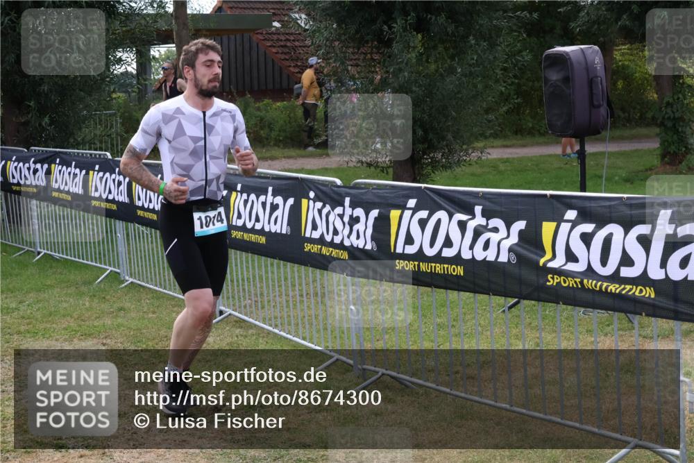 31.08.2025 - Elbe Triathlon Hamburg Luisa Fischer http://msf.ph/oto/8674300 31.08.2025 11:32:54 Laufen 1014 meine-sportfotos.de