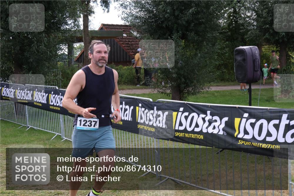 31.08.2025 - Elbe Triathlon Hamburg Luisa Fischer http://msf.ph/oto/8674310 31.08.2025 11:32:57 Laufen 1237 meine-sportfotos.de