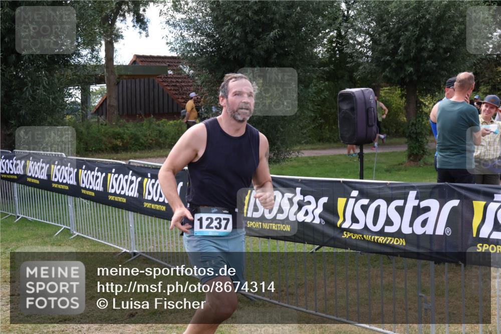 31.08.2025 - Elbe Triathlon Hamburg Luisa Fischer http://msf.ph/oto/8674314 31.08.2025 11:32:57 Laufen 1237 meine-sportfotos.de