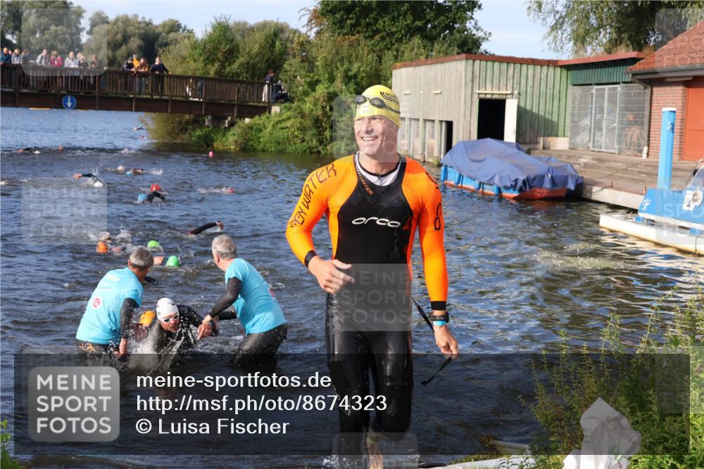 31.08.2025 - Elbe Triathlon Hamburg Luisa Fischer http://msf.ph/oto/8674323 31.08.2025 08:47:37 Schwimmen 351, 357, 366, 371 meine-sportfotos.de