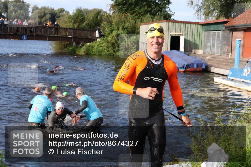 31.08.2025 - Elbe Triathlon Hamburg Luisa Fischer http://msf.ph/oto/8674327 31.08.2025 08:47:37 Schwimmen 351, 357, 366, 371 meine-sportfotos.de