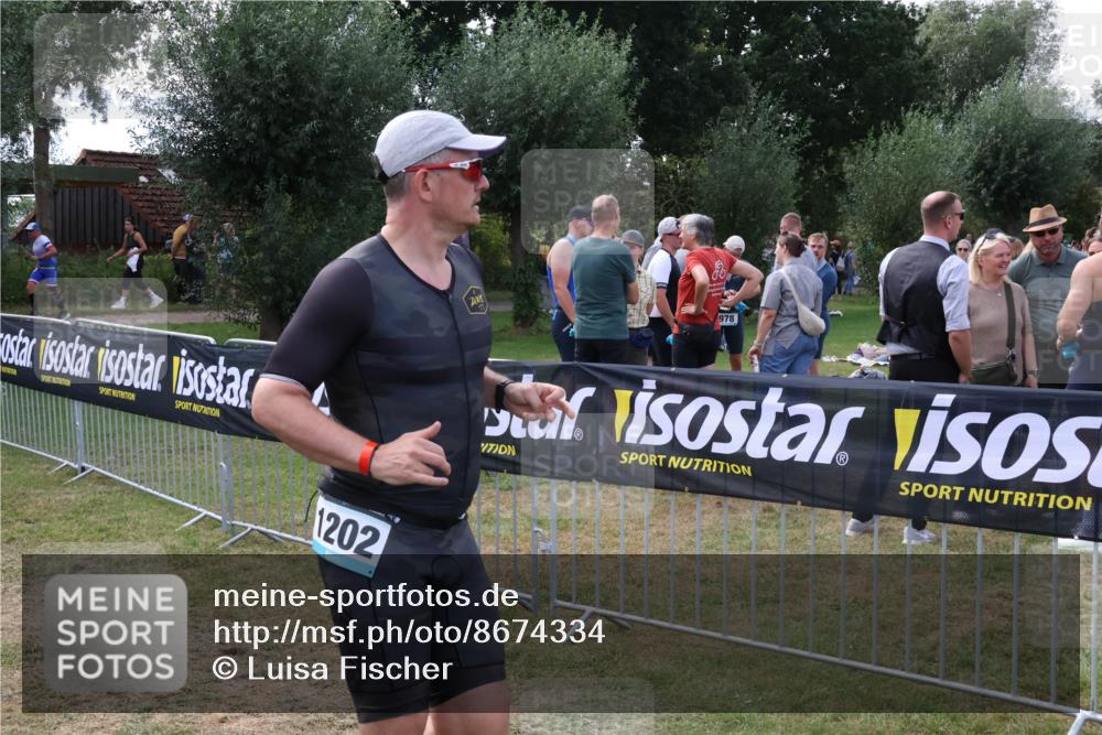 31.08.2025 - Elbe Triathlon Hamburg Luisa Fischer http://msf.ph/oto/8674334 31.08.2025 11:33:03 Laufen 1202, 978 meine-sportfotos.de