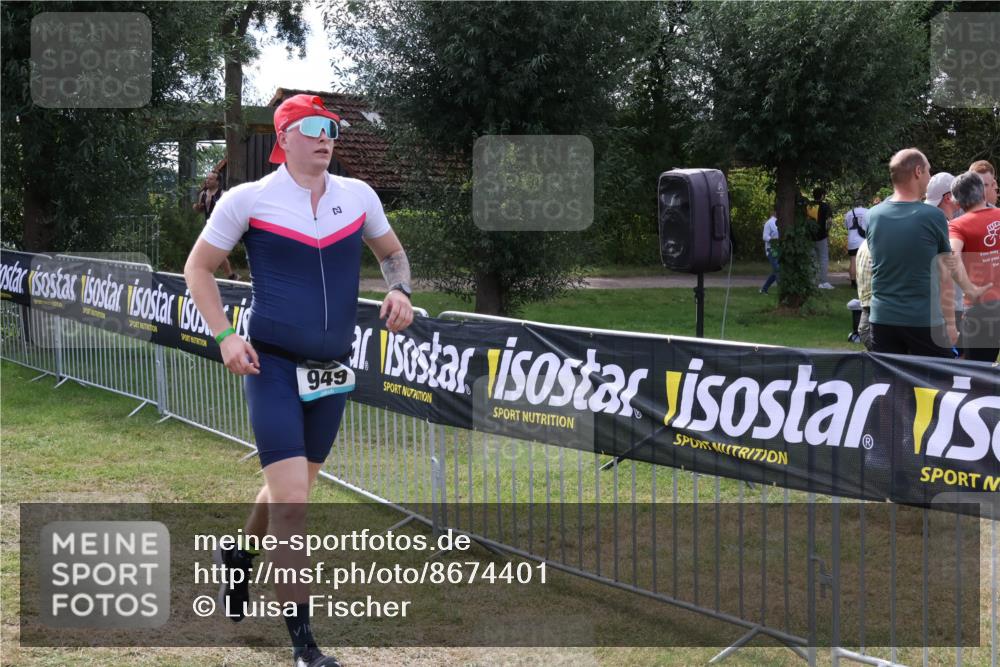31.08.2025 - Elbe Triathlon Hamburg Luisa Fischer http://msf.ph/oto/8674401 31.08.2025 11:33:43 Laufen 2, 949 meine-sportfotos.de