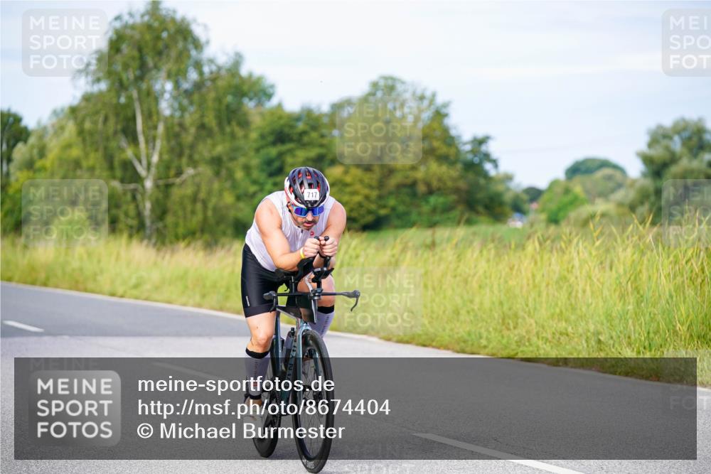 31.08.2025 - Elbe Triathlon Hamburg Michael Burmester http://msf.ph/oto/8674404 31.08.2025 10:14:53 Radfahren 615, 617, 717, 800 meine-sportfotos.de