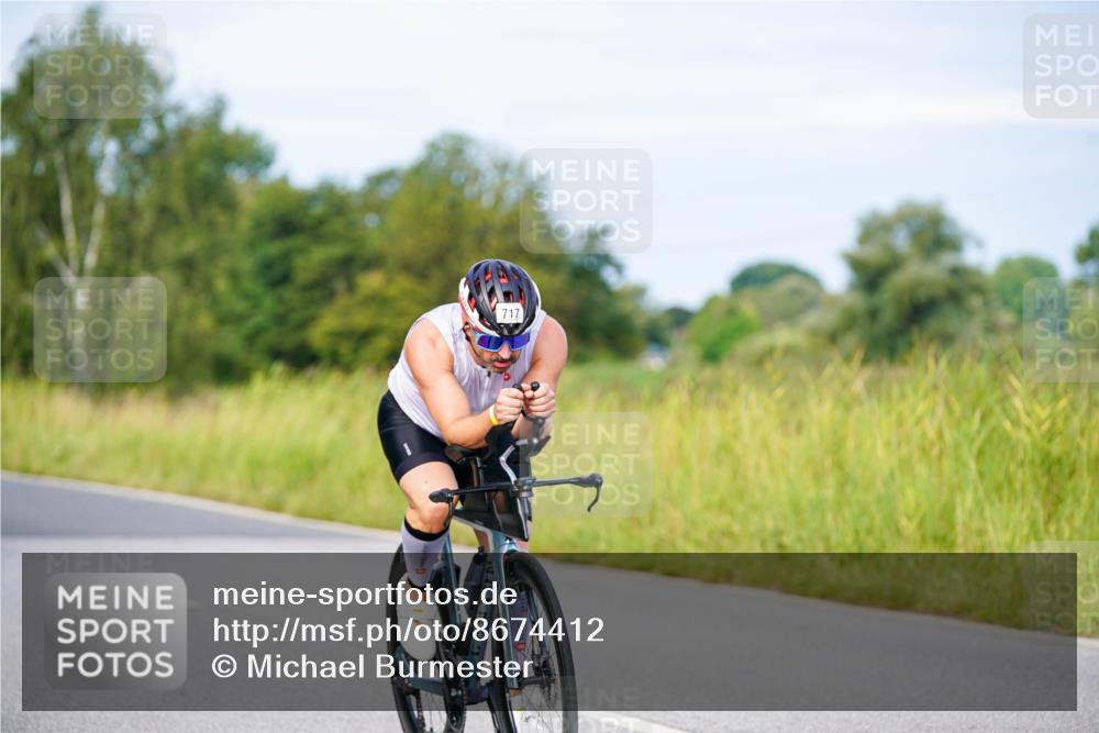 31.08.2025 - Elbe Triathlon Hamburg Michael Burmester http://msf.ph/oto/8674412 31.08.2025 10:14:53 Radfahren 615, 617, 717, 800 meine-sportfotos.de