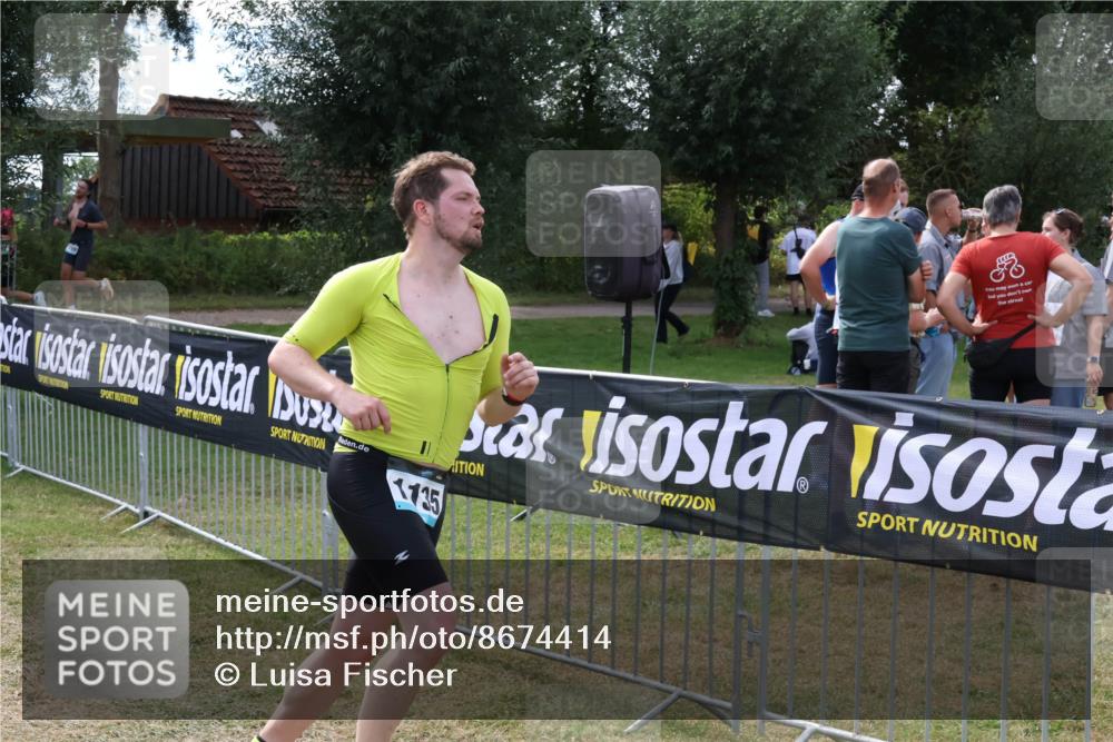 31.08.2025 - Elbe Triathlon Hamburg Luisa Fischer http://msf.ph/oto/8674414 31.08.2025 11:34:05 Laufen 1735 meine-sportfotos.de