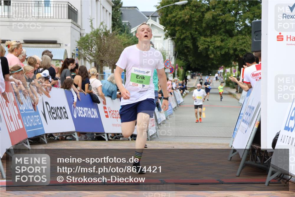 31.08.2025 - 21. Blankeneser Heldenlauf Strokosch-Dieckow http://msf.ph/oto/8674421 31.08.2025 10:51:18 Ziel 3388, 3292 meine-sportfotos.de